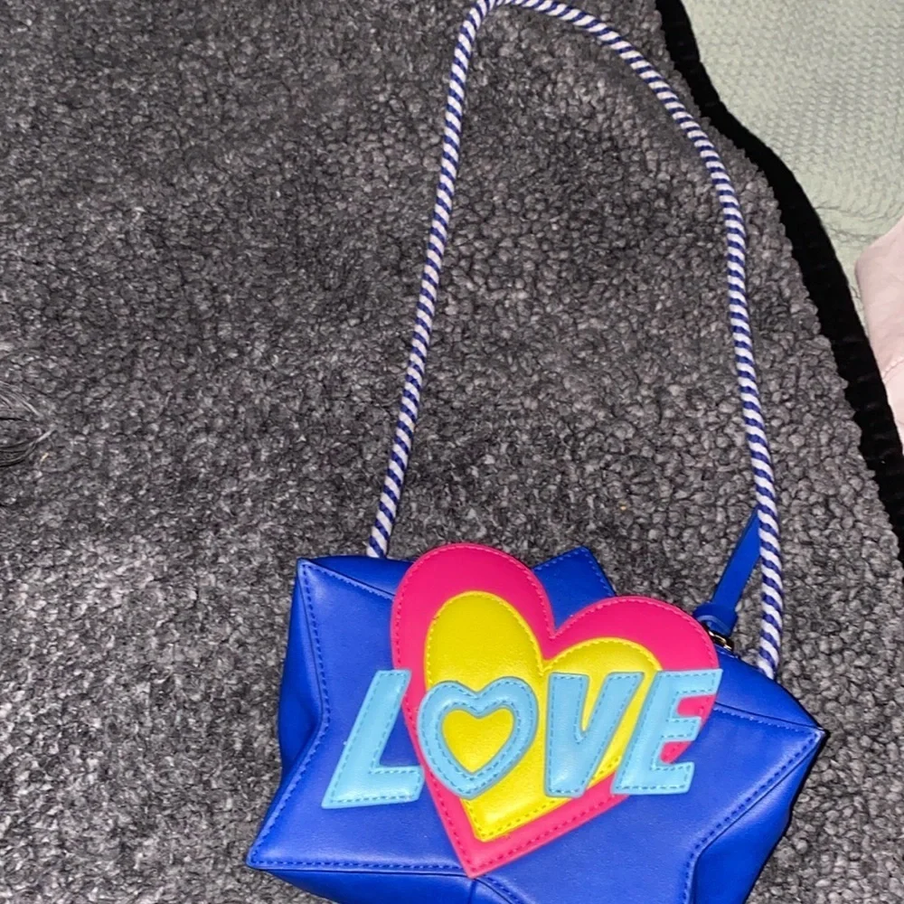 Girls “love” purse